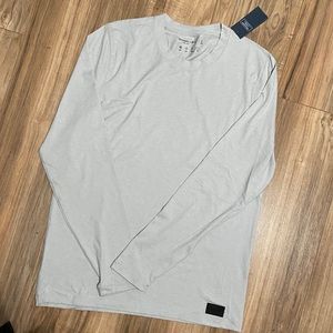 BRAND NEW Abercrombie Gray Long Sleeve S